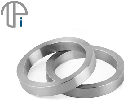 Cerchio e anelli forgiati in titanio